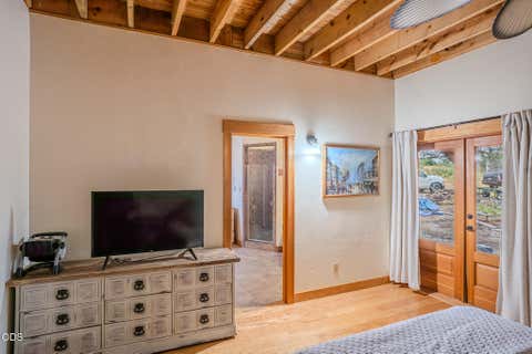 Tiny photo for 688 Worthington Road, Eagle Point, OR 97524 (MLS # 220227181)