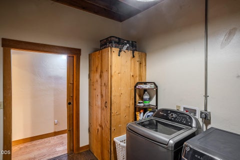 Tiny photo for 688 Worthington Road, Eagle Point, OR 97524 (MLS # 220227181)