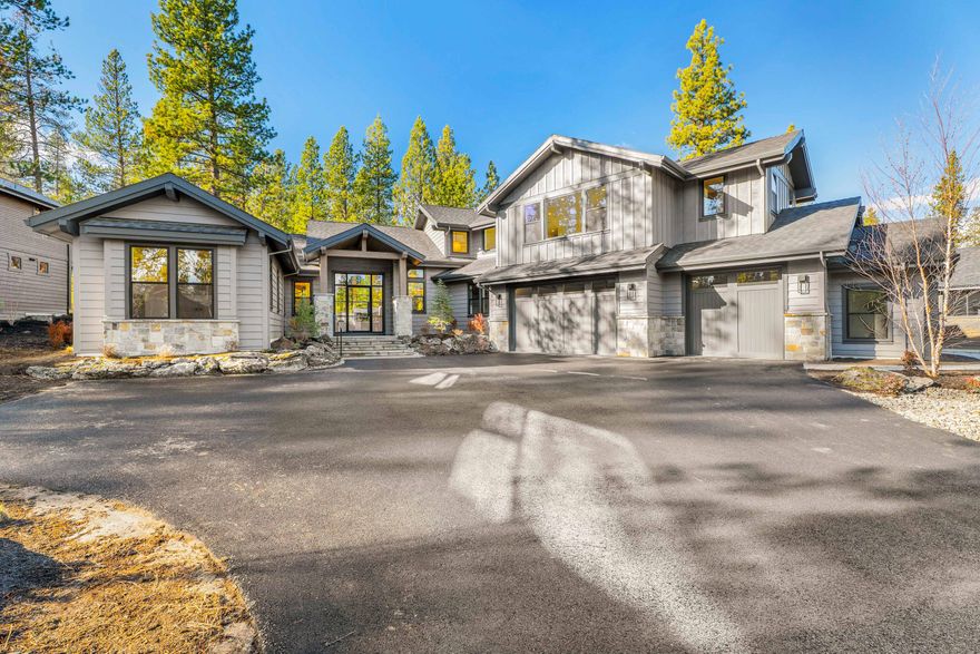 Entered for comps - Built by Kalen Development—luxury custom builder serving Caldera Springs, Sunriver, Bend, and destinations across the Pacific Northwest—this home embodies their 'craftsmanship first, purposeful design' philosophy: no wasted corners, functional layout, and finishes selected to stand the test of time. With a seamless build process and premium materials from foundation to final trim, it's a showcase of true custom quality in Caldera Springs.