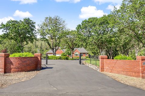 Tiny photo for 8993 John Day Drive, Gold Hill, OR 97525 (MLS # 220221158)