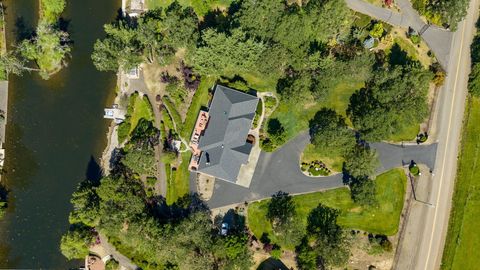 Tiny photo for 8993 John Day Drive, Gold Hill, OR 97525 (MLS # 220221158)