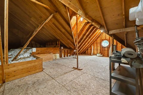 Tiny photo for 8993 John Day Drive, Gold Hill, OR 97525 (MLS # 220221158)