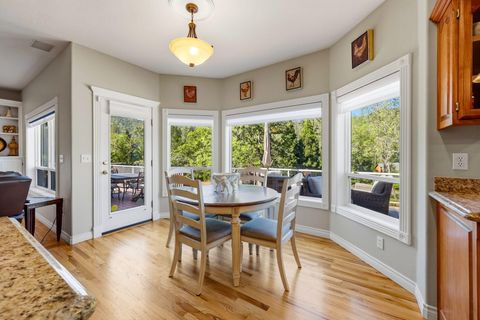 Tiny photo for 8993 John Day Drive, Gold Hill, OR 97525 (MLS # 220221158)
