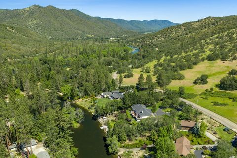 Tiny photo for 8993 John Day Drive, Gold Hill, OR 97525 (MLS # 220221158)