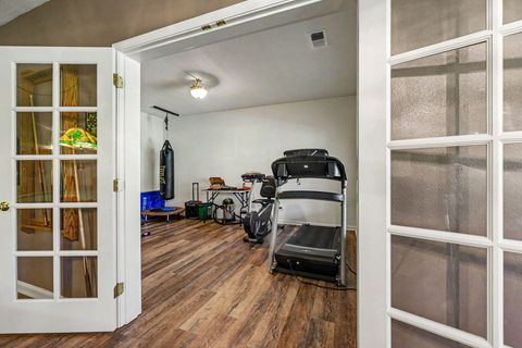 Tiny photo for 8993 John Day Drive, Gold Hill, OR 97525 (MLS # 220221158)