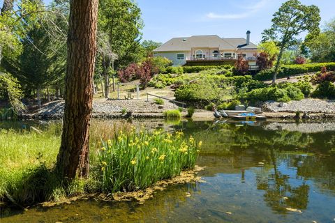 Tiny photo for 8993 John Day Drive, Gold Hill, OR 97525 (MLS # 220221158)