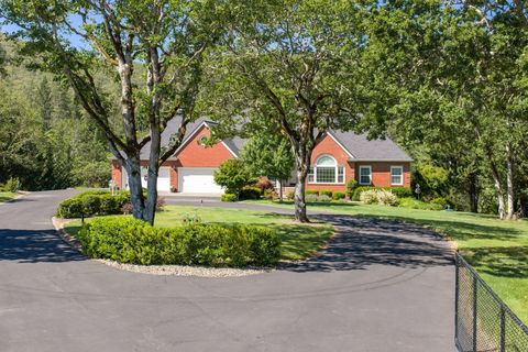 Tiny photo for 8993 John Day Drive, Gold Hill, OR 97525 (MLS # 220221158)