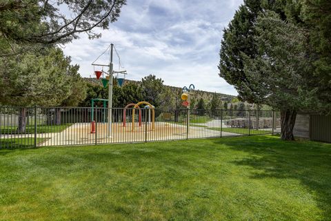 Tiny photo for 11137 Desert Sky Loop, Redmond, OR 97756 (MLS # 220217027)