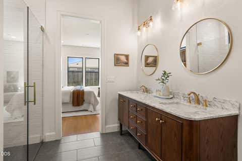 Tiny photo for 3057 Umpqua Drive, Medford, OR 97504 (MLS # 220224779)