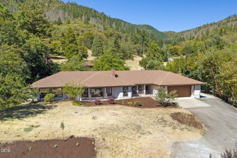 Photo of 174 Hummingbird Lane, Talent, OR 97540 (MLS # 220225116)