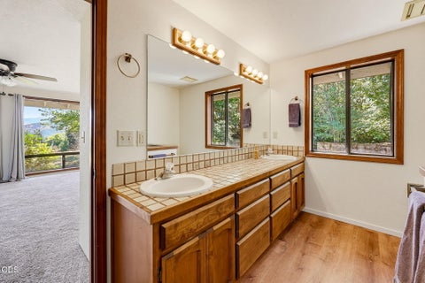 Tiny photo for 174 Hummingbird Lane, Talent, OR 97540 (MLS # 220225116)