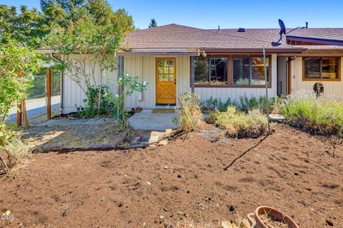 Tiny photo for 174 Hummingbird Lane, Talent, OR 97540 (MLS # 220225116)