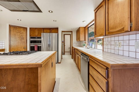 Tiny photo for 174 Hummingbird Lane, Talent, OR 97540 (MLS # 220225116)