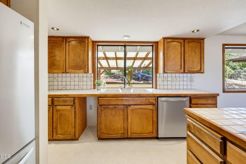 Tiny photo for 174 Hummingbird Lane, Talent, OR 97540 (MLS # 220225116)