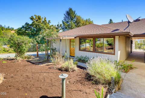 Tiny photo for 174 Hummingbird Lane, Talent, OR 97540 (MLS # 220225116)