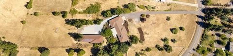 Tiny photo for 174 Hummingbird Lane, Talent, OR 97540 (MLS # 220225116)