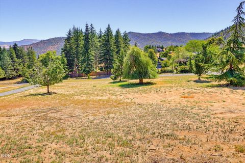 Tiny photo for 174 Hummingbird Lane, Talent, OR 97540 (MLS # 220225116)