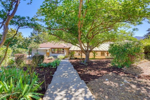 Tiny photo for 174 Hummingbird Lane, Talent, OR 97540 (MLS # 220225116)