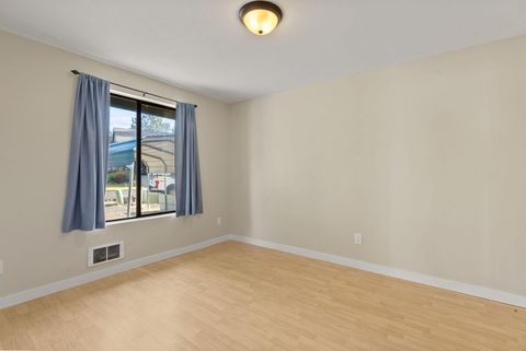 Tiny photo for 2843 NE Lotno Drive, Bend, OR 97701 (MLS # 220212020)