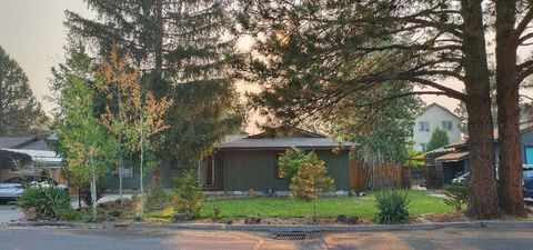 Tiny photo for 2843 NE Lotno Drive, Bend, OR 97701 (MLS # 220212020)
