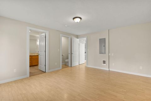 Tiny photo for 2843 NE Lotno Drive, Bend, OR 97701 (MLS # 220212020)