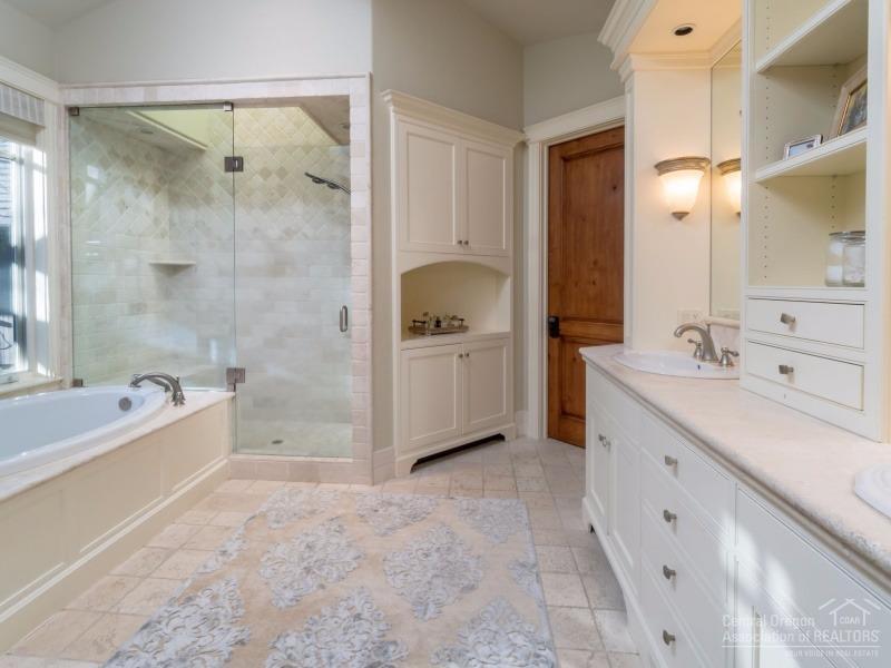 Broken Top - Residential