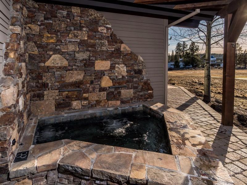 Broken Top - Residential