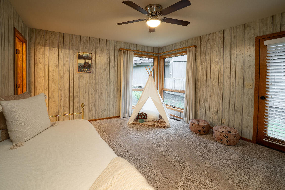 Fairway Crest Village - Residential