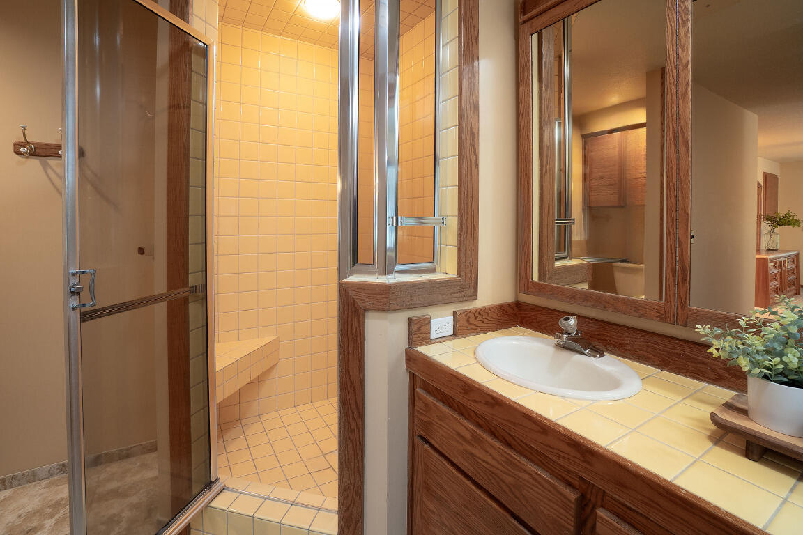 Fairway Crest Village - Residential