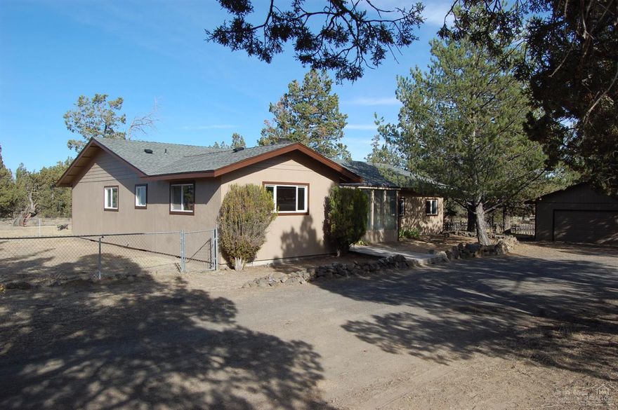 Just over 2 acres, over 1700 sq ft, 3 bedrooms plus a den/office area, bonus room or 4th bedroom, large kitchen with eating area, new paint exterior & interior, new flooring, fenced backyard, partially fenced property, horses are allowed, near public land, double detached garage. A must see at this price for home on acreage!