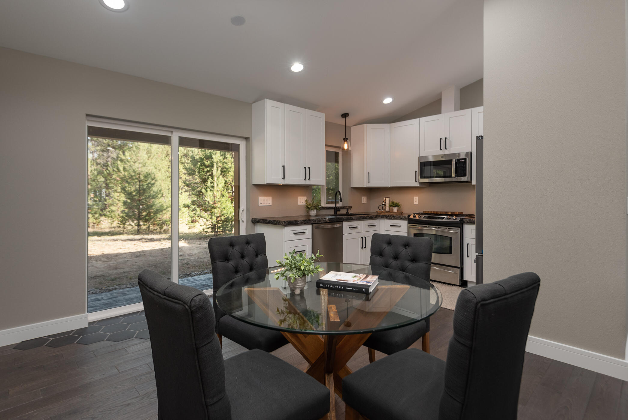 Drrh Trs - Residential