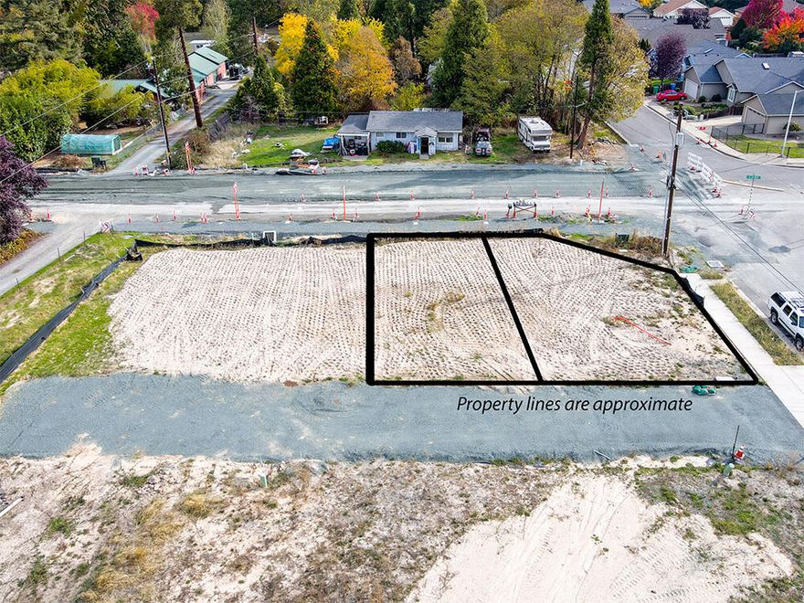 Come see this rare opportunity to own 2 READY-TO-BUILD PARCELS on a total of 0.13 acres! Will nicely accommodate a duplex, and these parcels are priced at only $60,000 per parcel! Allen Creek Road will soon be brand new, and it will be easy walking distance to shopping and restaurants! Make these properties yours! One of the sellers is a licensed real estate broker in the state of Oregon. Call for your tour today!