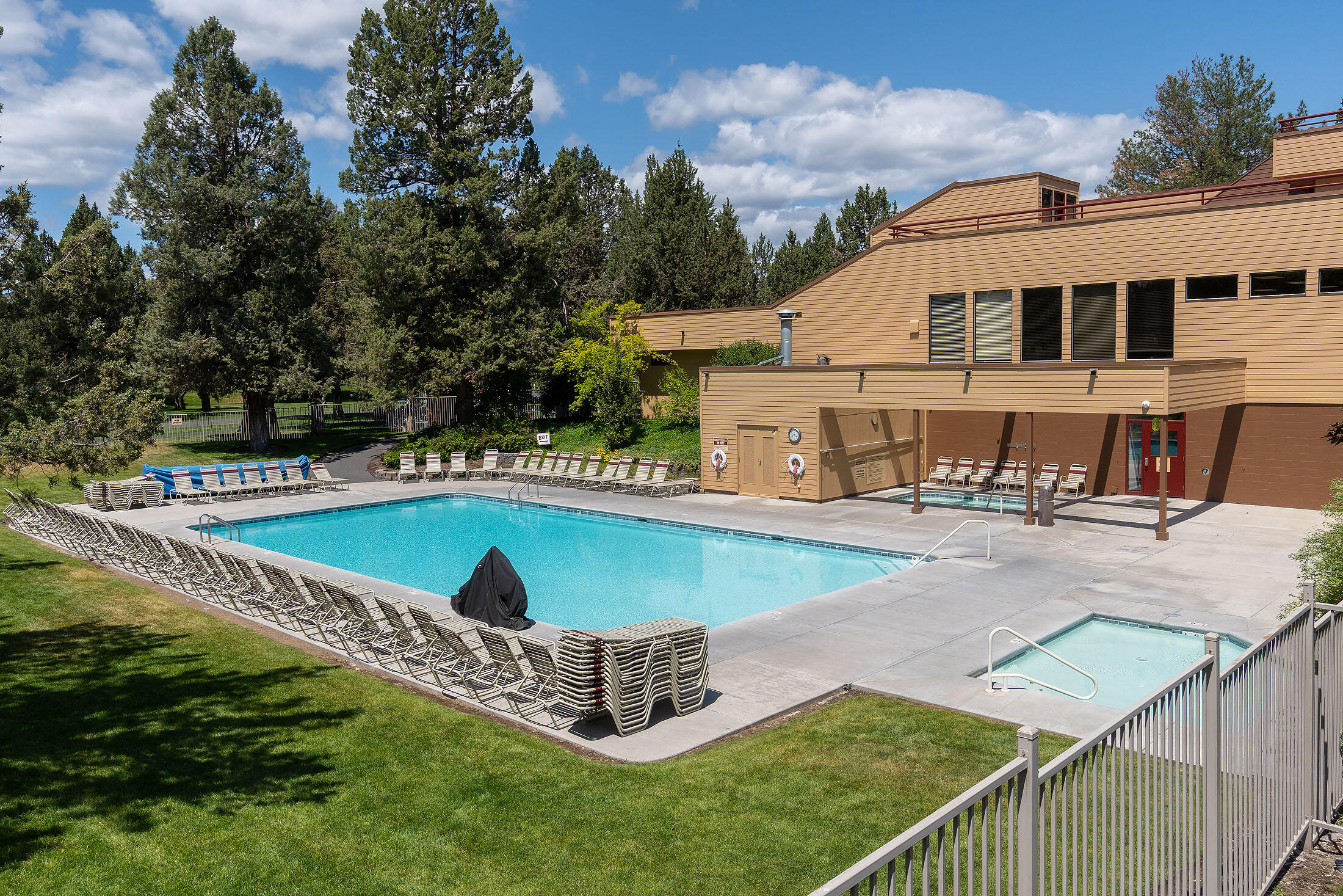 Eagle Crest - Residential