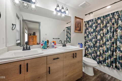 Tiny photo for 16213 5th Street, La Pine, OR 97739 (MLS # 220227428)