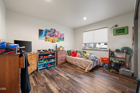 Tiny photo for 16213 5th Street, La Pine, OR 97739 (MLS # 220227428)
