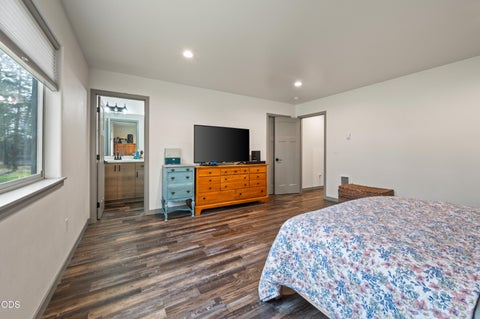 Tiny photo for 16213 5th Street, La Pine, OR 97739 (MLS # 220227428)