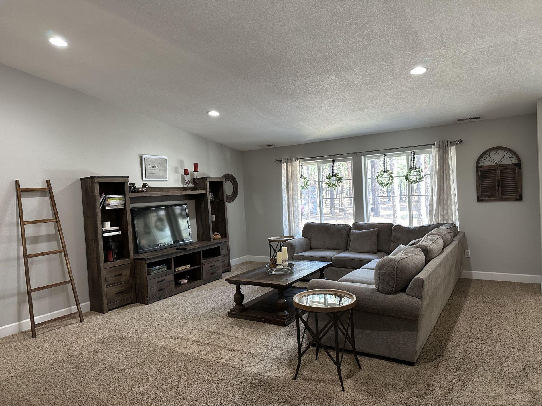 Ponderosa Pines - Residential