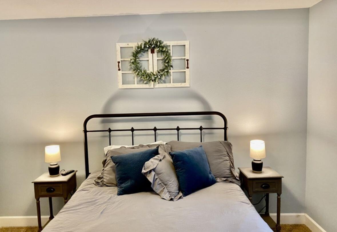 Ponderosa Pines - Residential