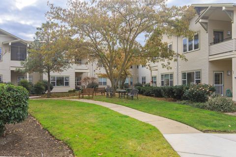 Tiny photo for 967 Golden Aspen Place, Ashland, OR 97520 (MLS # 220212796)