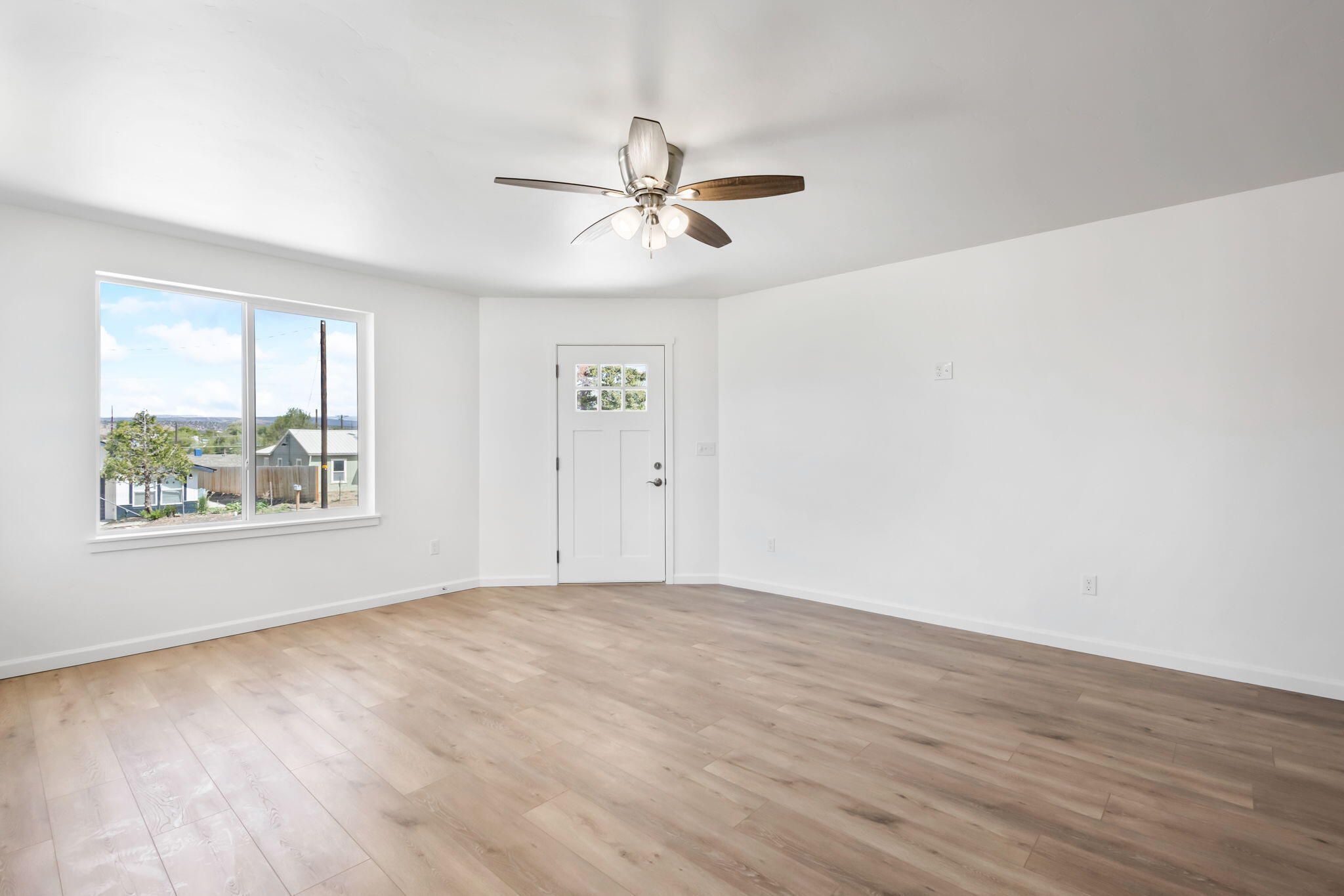 Railroad - Residential