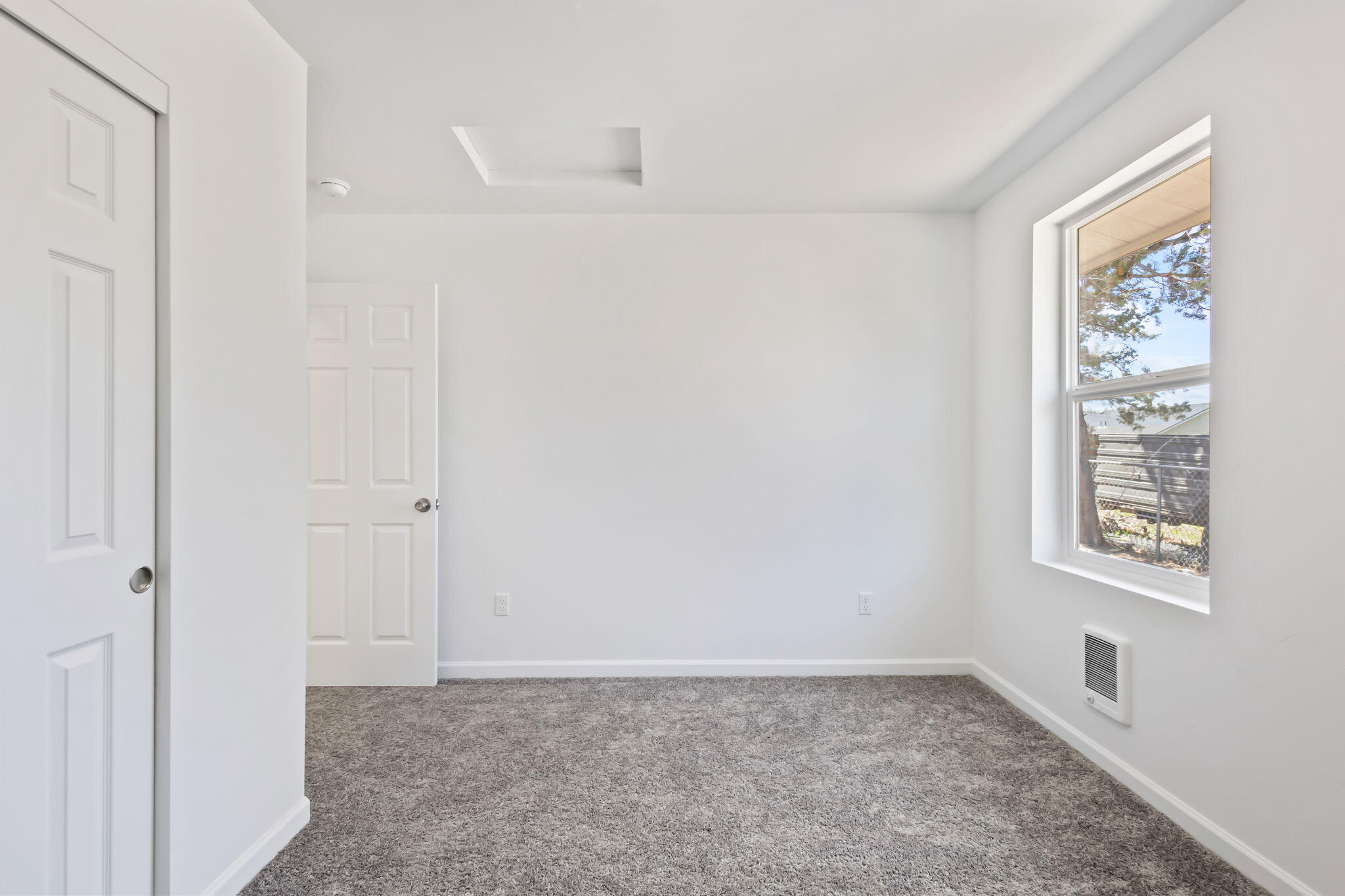 Railroad - Residential