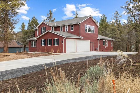 Tiny photo for 1217 Vine Maple Drive, Klamath Falls, OR 97601 (MLS # 220215648)