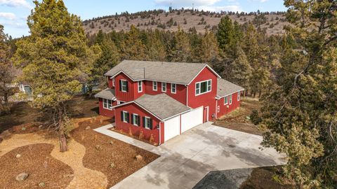 Tiny photo for 1217 Vine Maple Drive, Klamath Falls, OR 97601 (MLS # 220215648)