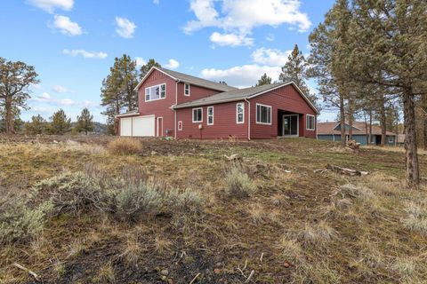 Tiny photo for 1217 Vine Maple Drive, Klamath Falls, OR 97601 (MLS # 220215648)
