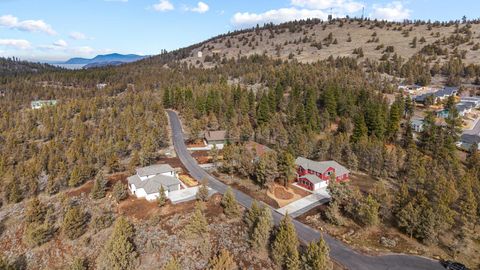 Tiny photo for 1217 Vine Maple Drive, Klamath Falls, OR 97601 (MLS # 220215648)