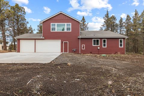 Tiny photo for 1217 Vine Maple Drive, Klamath Falls, OR 97601 (MLS # 220215648)