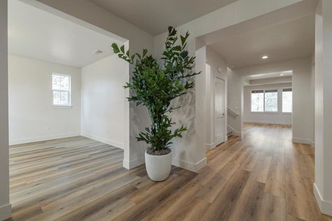 Tiny photo for 1217 Vine Maple Drive, Klamath Falls, OR 97601 (MLS # 220215648)