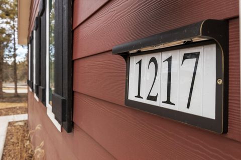 Tiny photo for 1217 Vine Maple Drive, Klamath Falls, OR 97601 (MLS # 220215648)