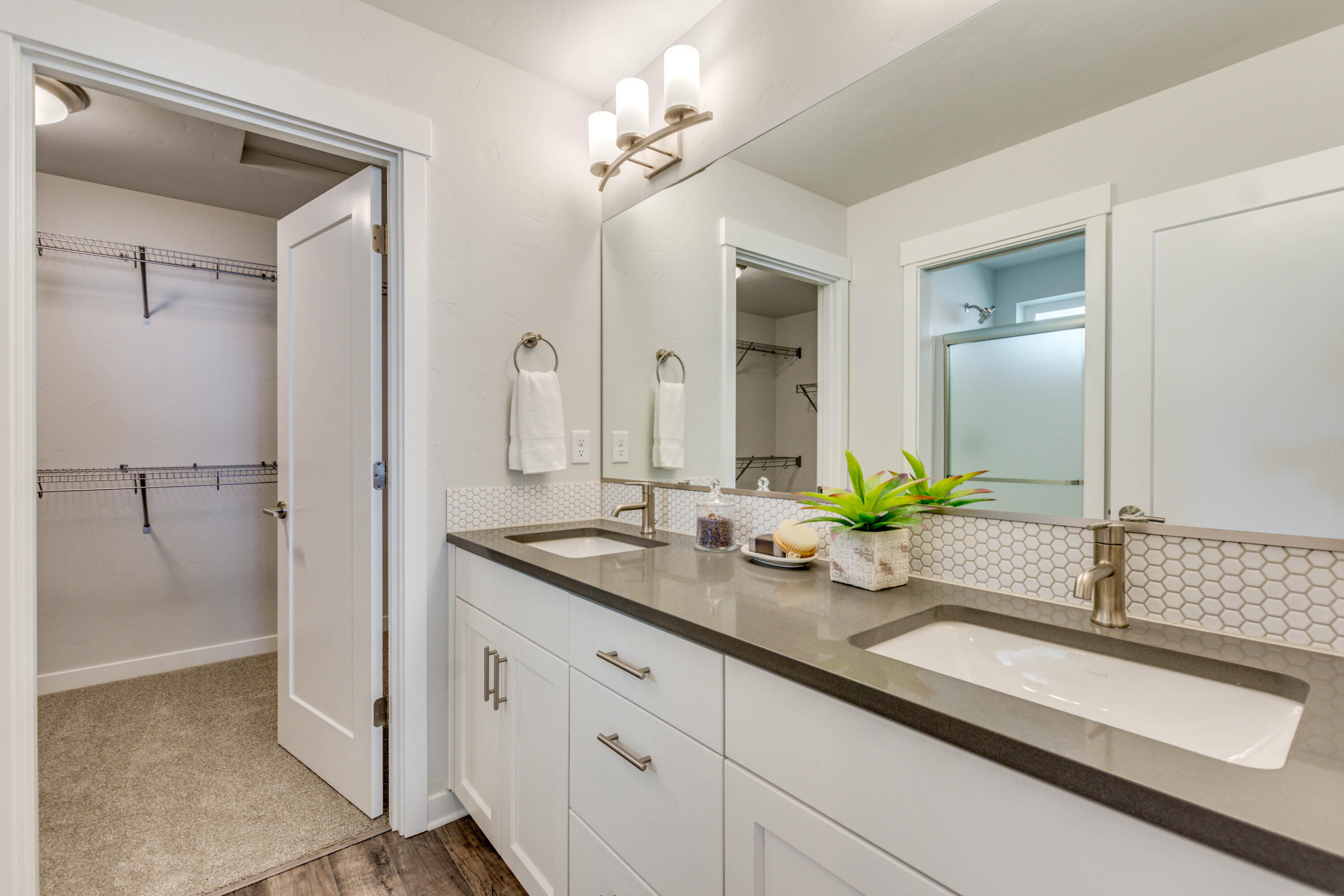 Skyline West - Residential