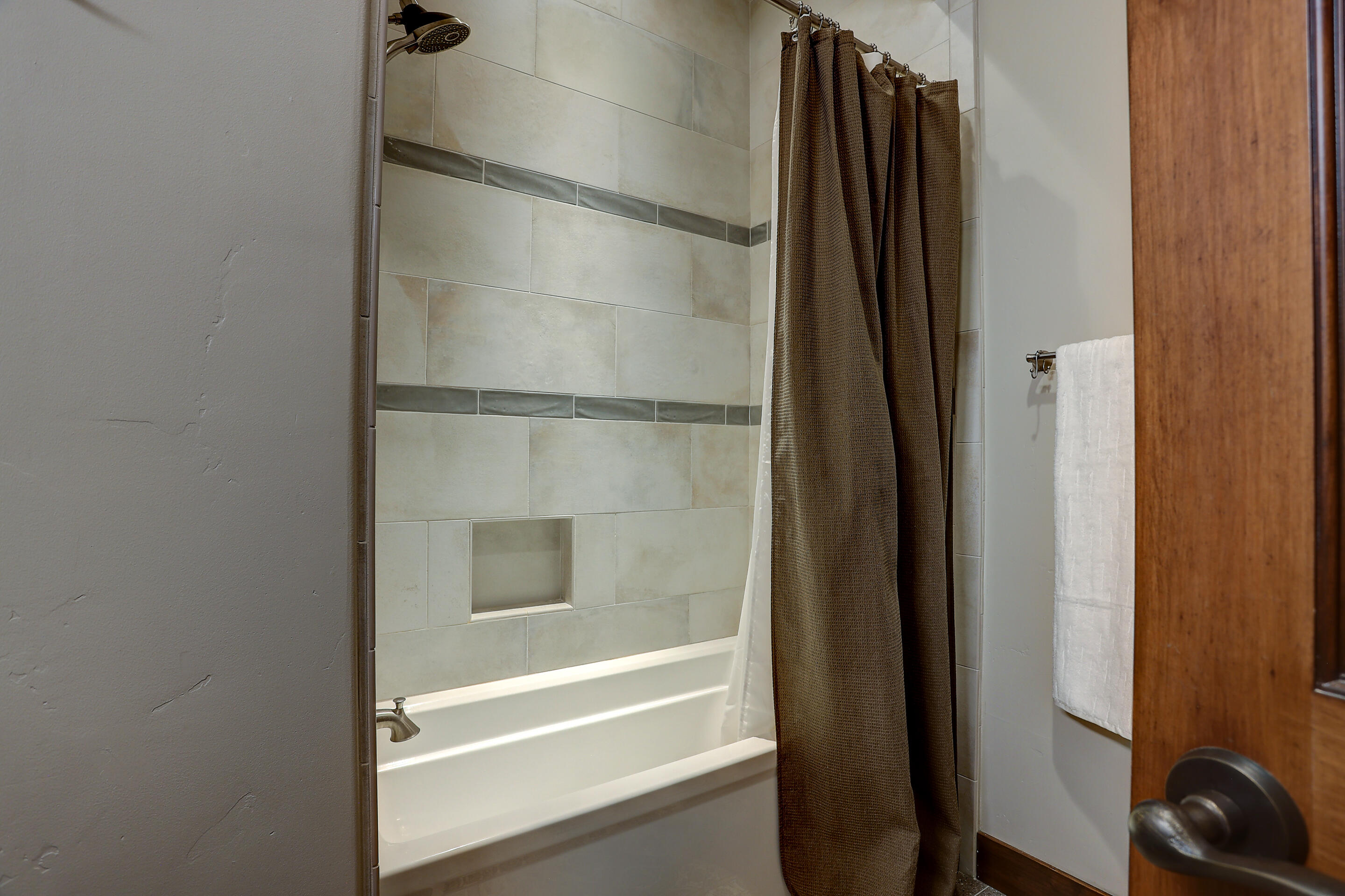 Pacific Cascade Hts - Residential